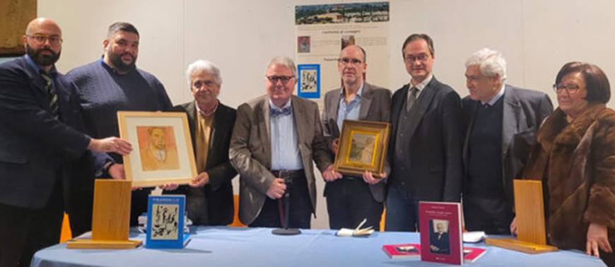 Richmond American University Professor Returns Pirandello Painting to Sicilian Hometown