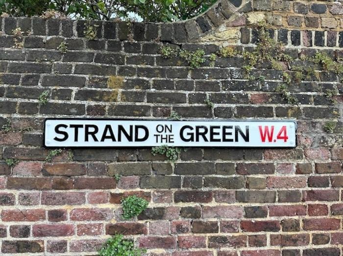 Urgent Repairs Stalled: Strand on the Green River Wall Crisis